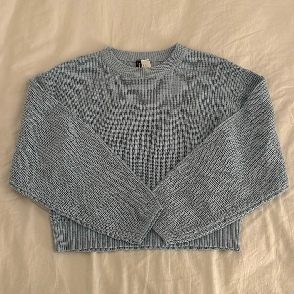 H&M blue sweater size S